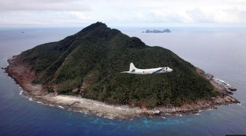 (English) China and Japan boats face off near contested islands as feud worsens (English) China and Japan boats face off near contested islands as feud worsens
