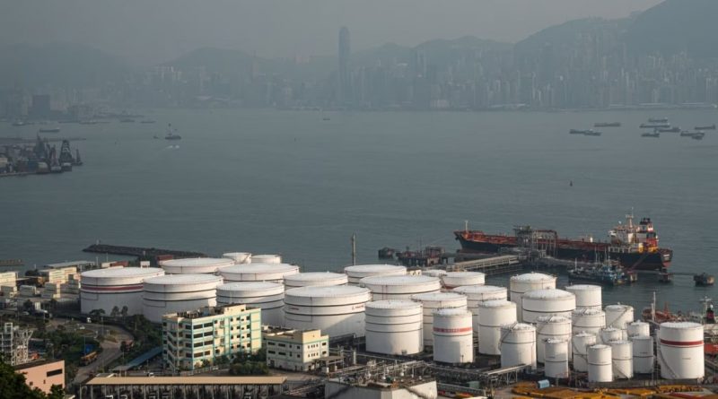 U.S. Has a Big Ask for China: Buy Less Oil from Russia, More From America