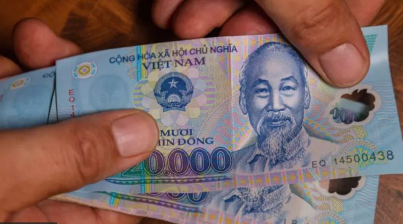 (Tiếng Việt) Việt kiều Úc bị hoãn xuất cảnh vì nộp thừa thuế 40.000 đồng (Tiếng Việt) Việt kiều Úc bị hoãn xuất cảnh vì nộp thừa thuế 40.000 đồng