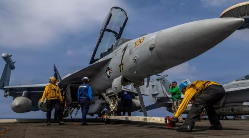 (Tiếng Việt) Boeing được chọn để sản xuất chiến đấu cơ tương lai cho Hải quân Hoa Kỳ (Tiếng Việt) Boeing được chọn để sản xuất chiến đấu cơ tương lai cho Hải quân Hoa Kỳ